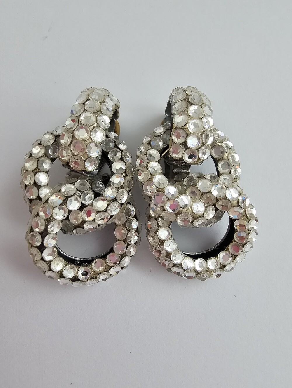 Vintage 1960s Silver Tone Pavé Rhinestone Interlocking Link Clip On Earrings